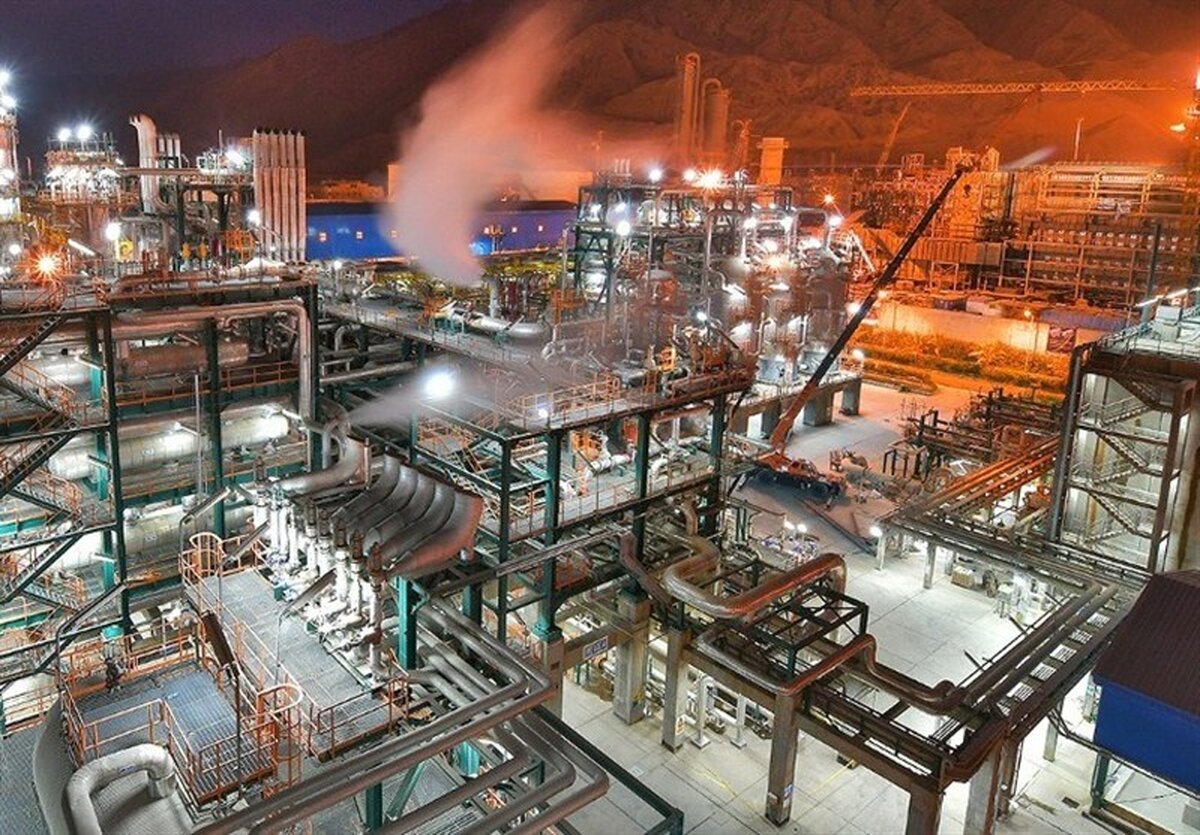 خون پتروشیمی به رگ‌های اقتصاد بازگشت: فاش شدن رقم باورنکردنی بازگشت ارز در ۷ سال!