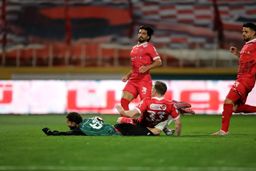 پنالتی جنجالی علیه پرسپولیس: آیا داور فریب خورد؟