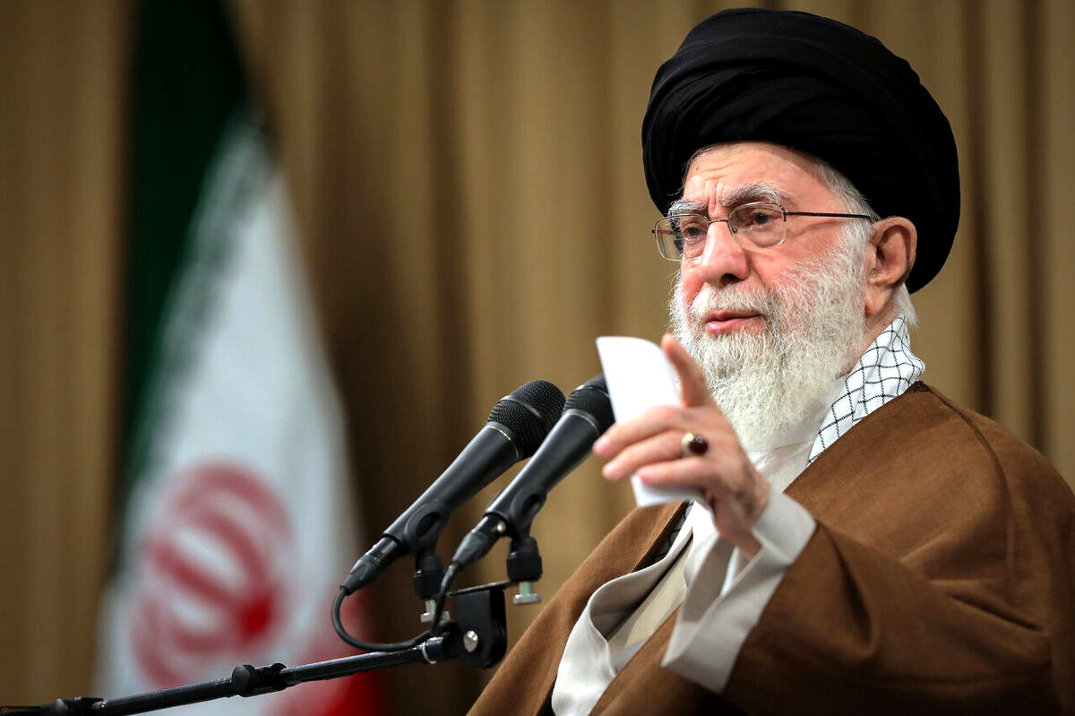 امام خامنه‌ای: اسرائیل منتظر مجازاتی سخت باشد

