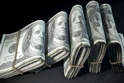رکوردشکنی هولناک دلار: مرز ۱۴۶,۹۰۰ تومان هم فرو ریخت!
