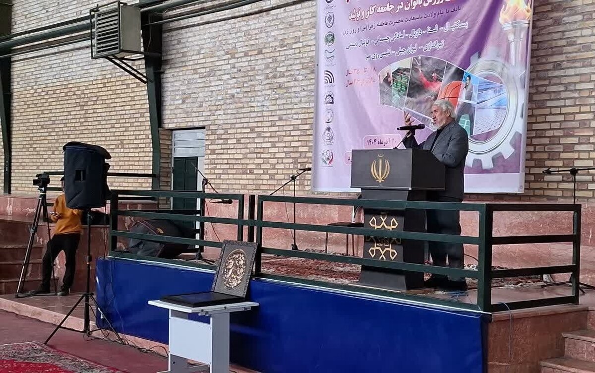 کارگران زیر تیغ دلار: سفره خالی، جیب خالی، فریاد اعتراض!