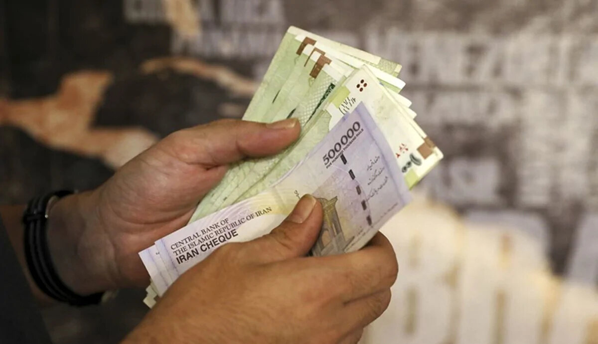 جیب مددجویان بهزیستی و کمیته امداد پر شد؛ مستمری بهمن واریز شد