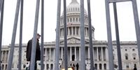 جنجال بزرگ در واشنگتن: سناتورها در آستانه پایان طولانی‌ترین تعطیلی دولت با بسته‌ای که تاریخ‌ساز می‌شود