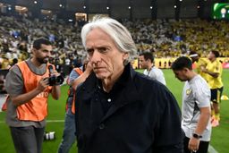 زلزله در النصر: ژسوس ۶ پدیده جوان را احضار کرد!