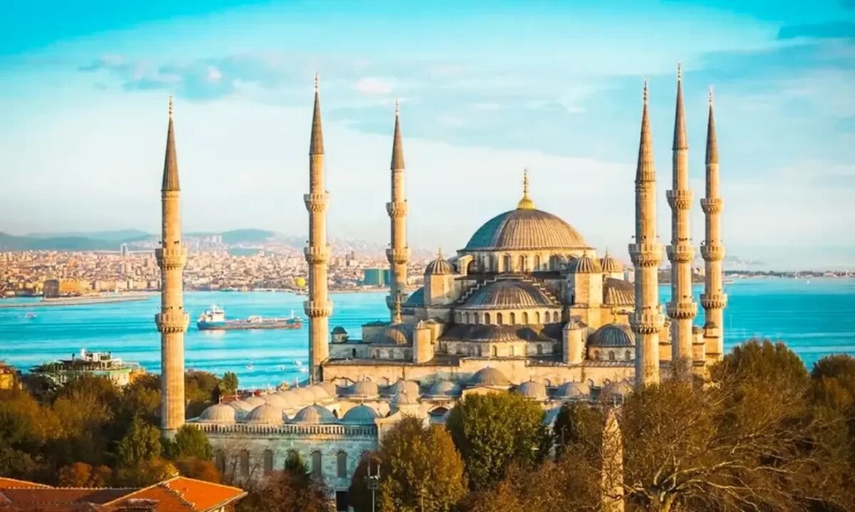 سیل سفر به استانبول در عید فطر / ۳ شب ۸۰ میلیون!