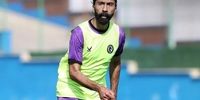 بازگشت شوکه‌کننده کسری طاهری با پیراهن مرموز ۹۰! رختکن دستگردی در آستانه انفجار: راز پشت پرده چیست؟ (عکس)