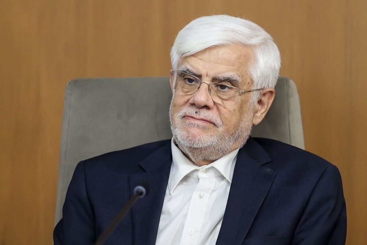 عارف: خبرنگاران با شجاعت، هوشمندی و تعهد حرفه‌ای، روایت درست را زنده نگه می‌دارند
