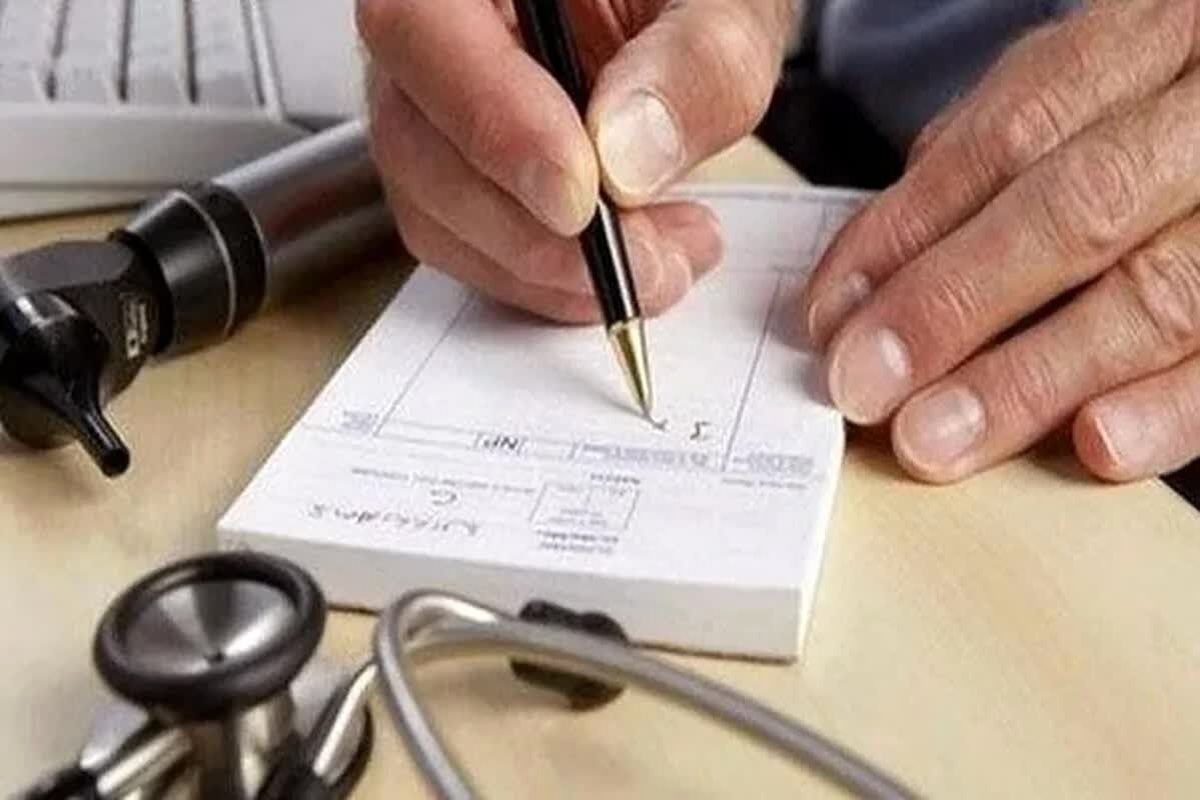 فاجعه ملی: تعرفه‌های 'غیرواقعی' چگونه سلامت مردم را به گروگان گرفته و زیرمیزی را قانونی کرده‌اند؟