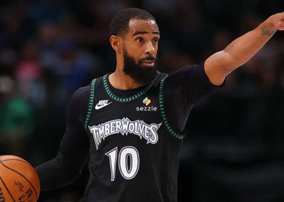 باورنکردنی! مایک کانلی در 12 روز پیراهن 3 تیم NBA را پوشید! مینه‌سوتا چگونه بازیکن خودش را فروخت و ارزان‌تر پس گرفت؟