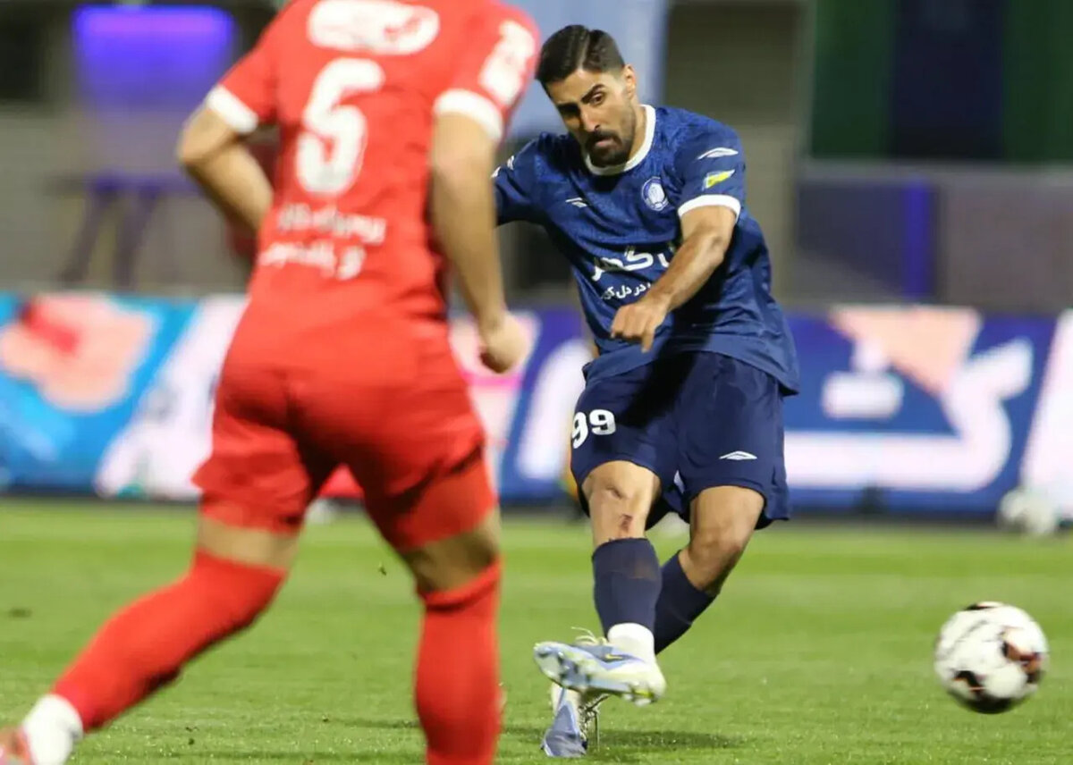 لطیفی‌فر پس از برد پرسپولیس: قهرمانی در مشت ماست!