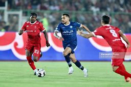 پشت پرده بازی جنجالی گل‌گهر و پرسپولیس: چرا هواداران محروم شدند؟