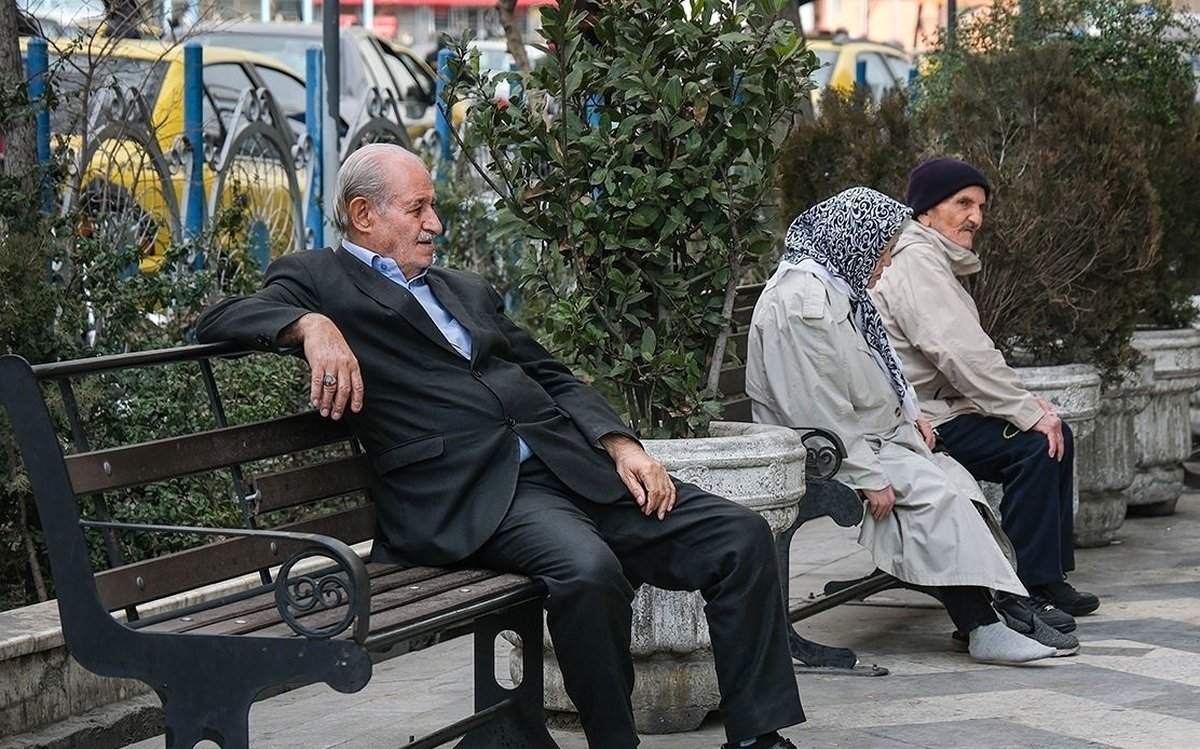 زمان واریز عیدی بازنشستگان
