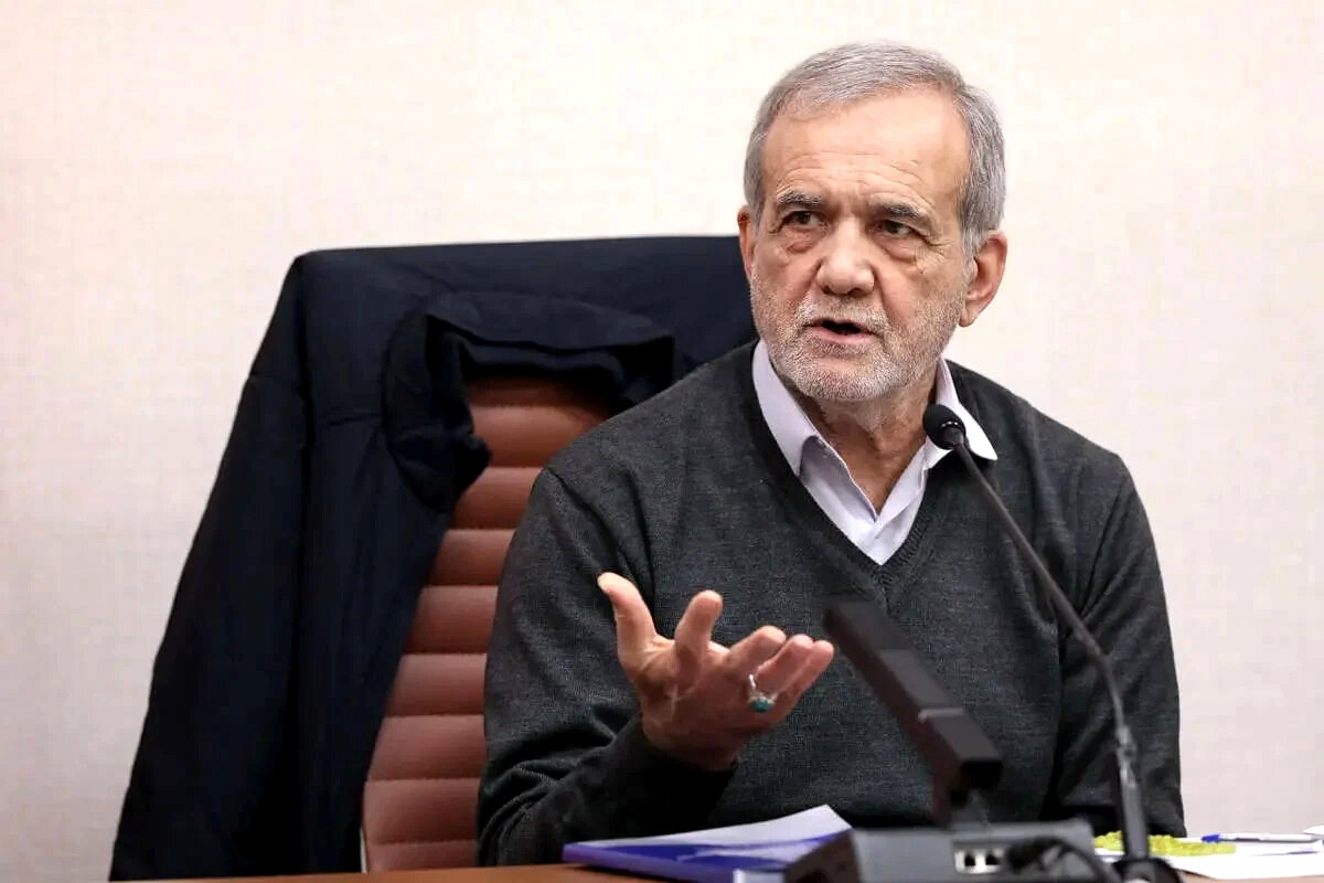 اعتراف تکان‌دهنده پزشکیان: مجبور شدیم کشور را تعطیل کنیم! فاجعه ۲۰ هزار مگاواتی برق، عامل قطعی‌ها