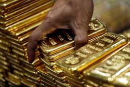 هشدار برای خریداران طلا: بدترین سقوط ۴۰ ساله در راه است!