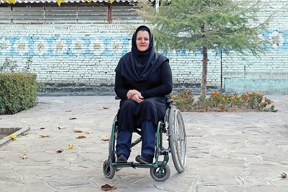 جنجال بزرگ: آیا نیره عاکف شایسته دیپلم افتخار نشان مشهدالرضا بود؟
