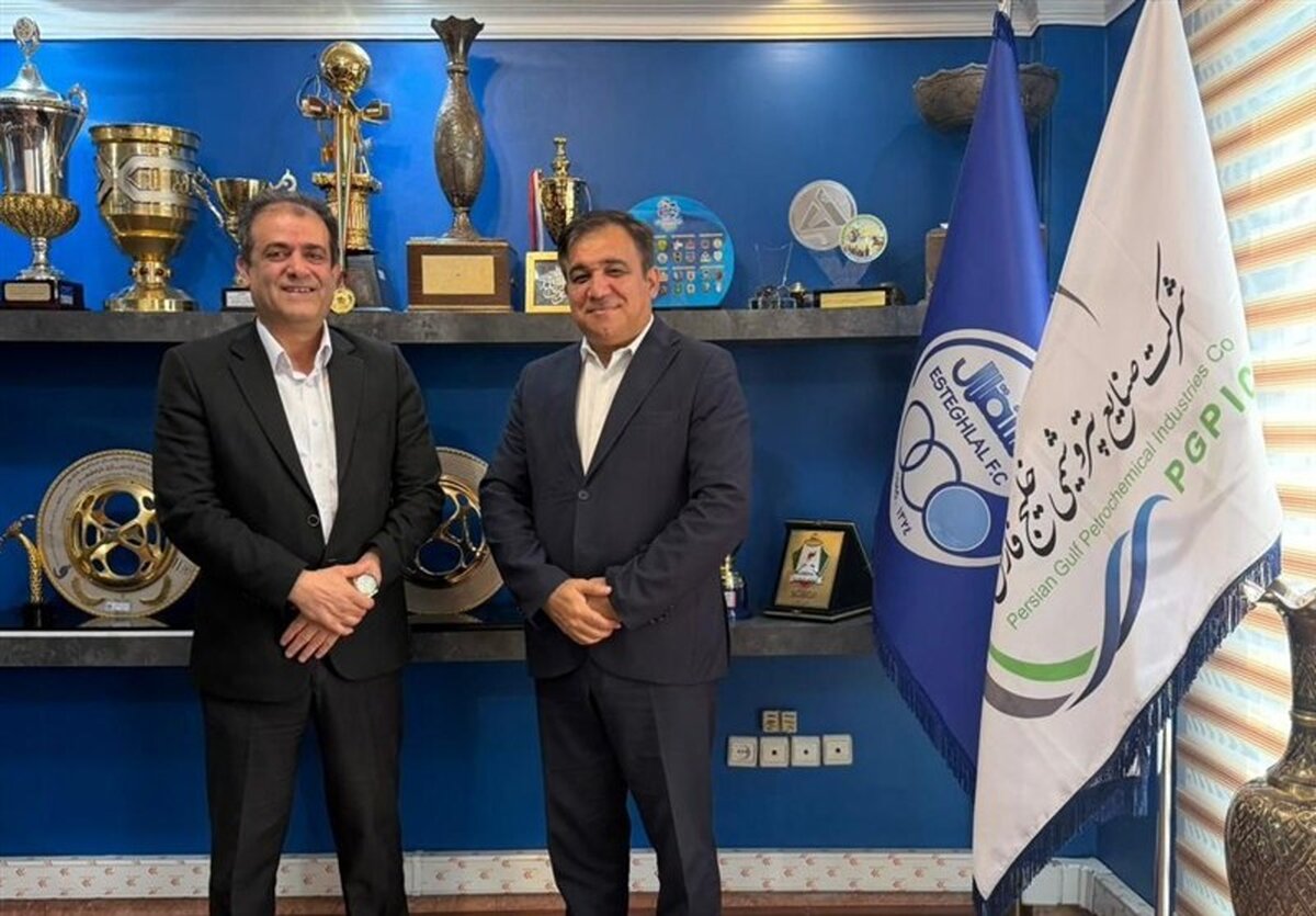 دیدار اضطراری و جنجالی رهنما با سرپرست استقلال: شایعات برکناری قوت گرفت!