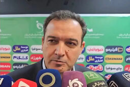 THOUGHT: The user wants me to rewrite a given headline into a "sensational" news website headline.
I need to make sure the output only contains the rewritten headline, with no extra characters, not even quotation marks.

Original Headline: "هشت فینال برای