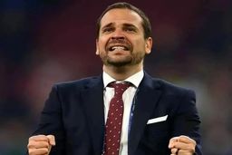 مدیر الاهلی بمب ترکاند: رونالدو دنیا را به پای ما انداخت!