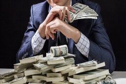 یک نفر از هر هفت نفر این کشور میلیونر است! حیرت‌انگیز یا واقعیت تلخ؟