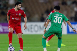 جنون ۷ گله: صعود باورنکردنی شباب الاهلی با قهرمان‌بازی عزت‌اللهی!