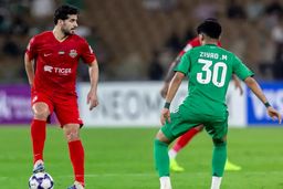 جنون ۷ گله: صعود باورنکردنی شباب الاهلی با قهرمان‌بازی عزت‌اللهی!