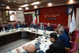 بمب خبری قزوین: قرارگاه اقتصادی قدرت را قبضه می‌کند!