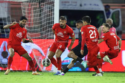 بمب خبری: فشردگی دیوانه‌وار، بازی تراکتور-پرسپولیس را لغو می‌کند؟