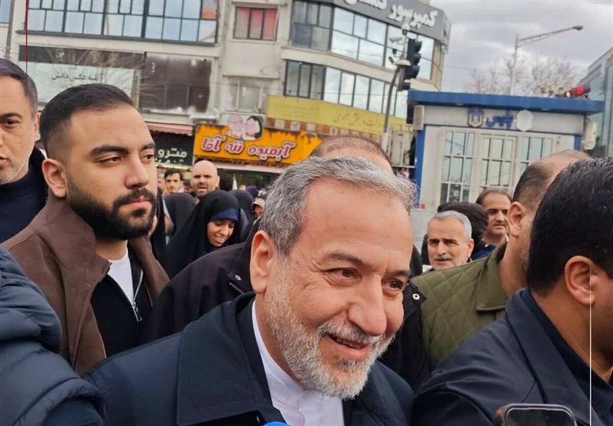 عراقچی افشا کرد: راز «قدرت خیره‌کننده» ایران در حضور مردم است!
