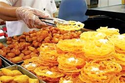 شوک بزرگ در بازار شیرینی: زولبیا و بامیه ماه رمضان کیلویی 495 هزار تومان شد!