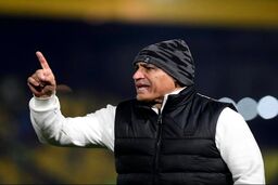 منصوریان روی لبه تیغ؛ نبرد مرگ و زندگی با صدرنشین در جهنم عراق!