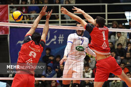 فوران آتش در لیگ برتر: شهرداری ارومیه و استقلال گنبد، جدالی که ایران را شوکه خواهد کرد!