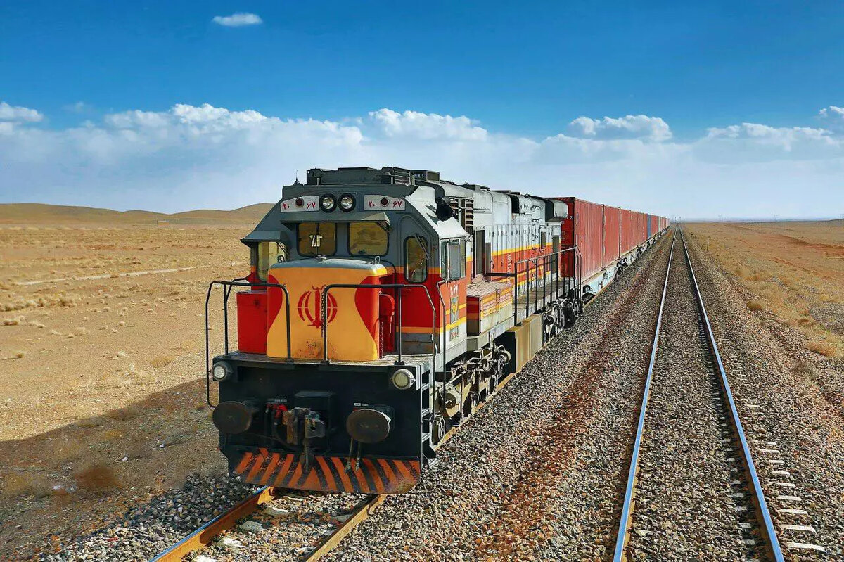 زنگ خطر برای رقبای ترانزیتی/ شاه‌کلید ۱۰۰ کیلومتری ایران برای تصاحب ۳ کریدور جهانی