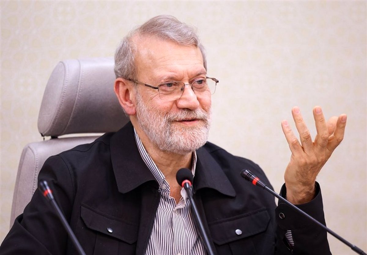 لاریجانی: امتیاز دادن بی‌قید و شرط به دشمن، راه عقل آوردن نیست؛ موضع قاطع!