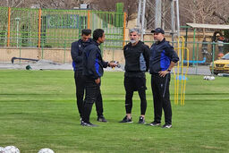 شوک بزرگ در اصفهان: پرسپولیسی‌ها کادر فنی ذوب‌آهن را تسخیر کردند! (عکس)